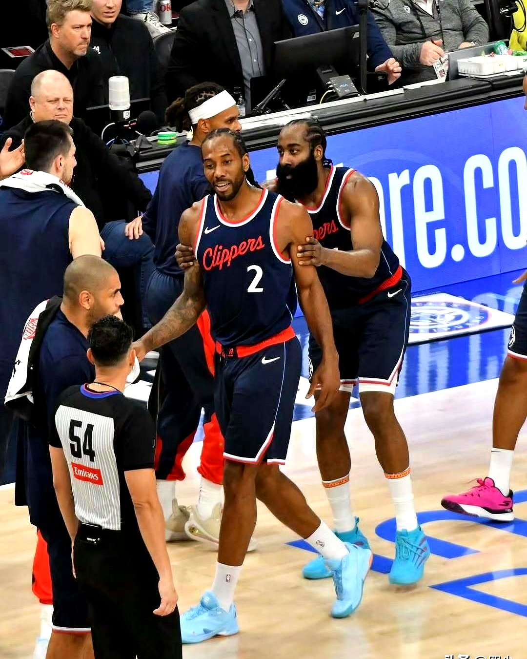 清晨NBA季后赛焦点战，武汉三镇内部沟通，底气十足，训练强度明显提升的简单介绍